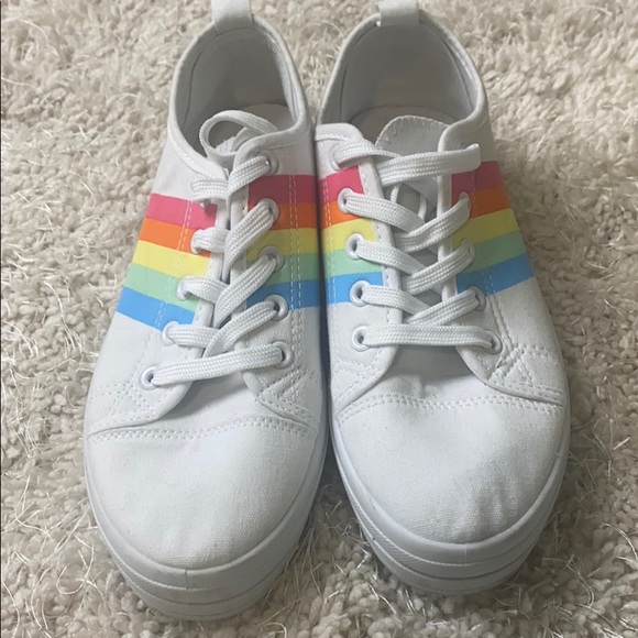 Rainbow tennis shoes - Picture 3 of 3
